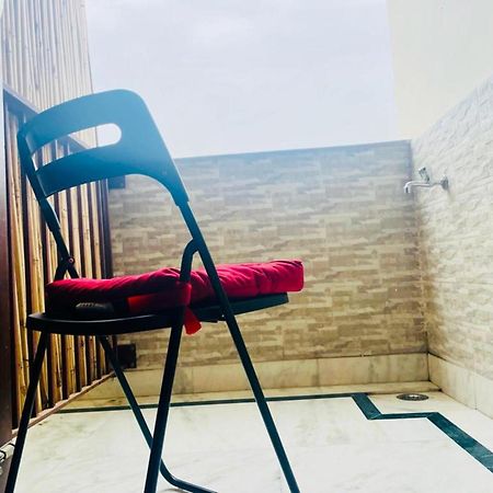 Bluo Studio5 Golf Course Road - Gym, Terrace Garden Gurgaon Zewnętrze zdjęcie
