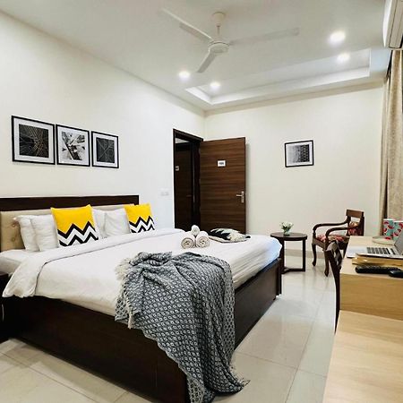 Bluo Studio5 Golf Course Road - Gym, Terrace Garden Gurgaon Zewnętrze zdjęcie