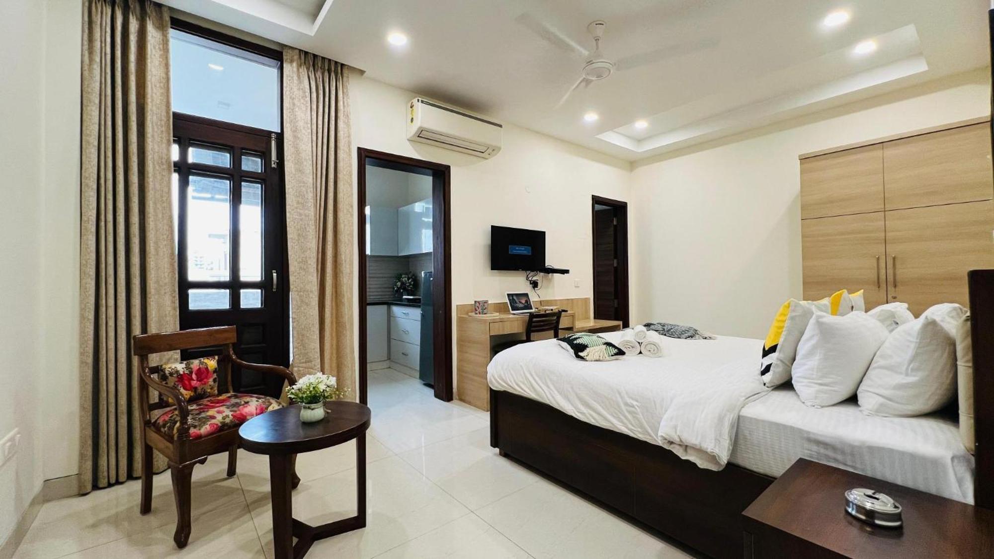 Bluo Studio5 Golf Course Road - Gym, Terrace Garden Gurgaon Zewnętrze zdjęcie